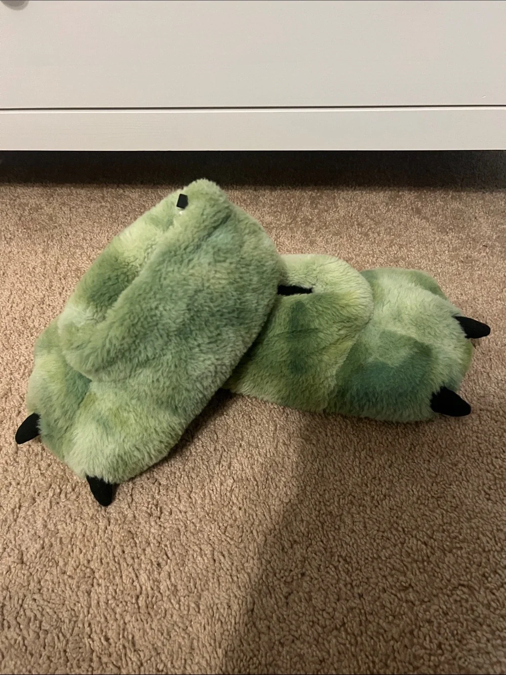 Cat & Jack Green Plush Monster Paw Slippers for Kids